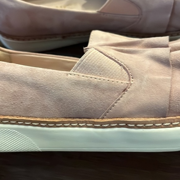 Vionic Mahalo Pink Suede Slip on Sneakers Size 5 - Picture 9 of 9